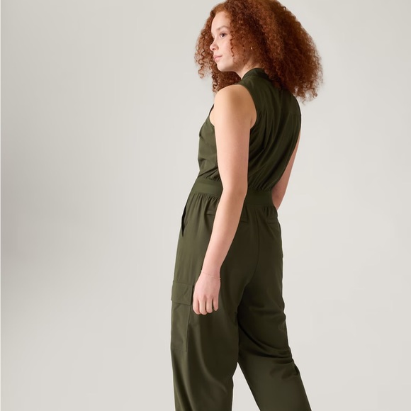 NWOT Athleta Brooklyn Utility Jumpsuit Size 0 Aspen Olive Green - Picture 4 of 12